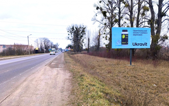Щит 6x3,  с. Сопошин, вїзд в м. Жовква, траса Львів- Рава-Руська (М-09), на кордон з Польщею (м.Рава- Руська), на м. Червоноград, поряд АЗК WOG, на АТБ, пішохідний перехід світлофор, зупинка гром. транспорту