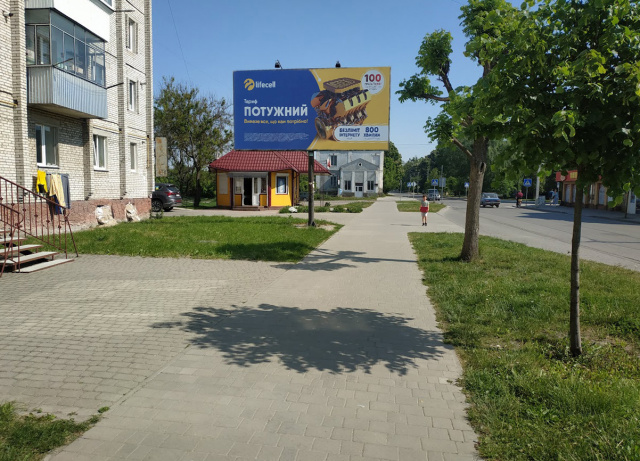 Щит 6x3,  м. Броди, вул. Франка, 45, виїзд з центру, зупинка громадського транспорту