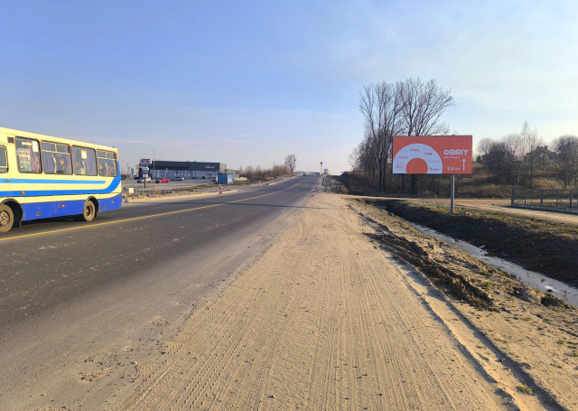 Щит 6x3,  вїзд в м. Львів з напрямку м. Жовква, Шептицький, поряд супермаркет АТБ, далі АЗК Сокар, логістичні компанії