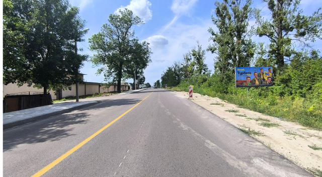 Щит 6x3,  с. Сопошин, вїзд в м. Жовква, траса Львів- Рава-Руська (М-09), на кордон з Польщею (м.Рава- Руська), на м. Шептицький, на АЗК WOG, на АТБ