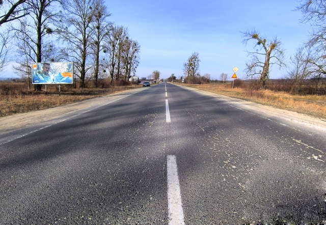 Щит 6x3,  с. Сопошин, вїзд в м. Жовква, траса Львів- Рава-Руська (М-09), на кордон з Польщею (м.Рава- Руська), на м. Червоноград, на АЗК WOG, на АТБ