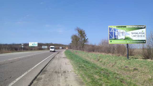 Щит 6x3,  м. Буськ, виїзд з міста в сторону м. Львів + весь транспорт з м. Броди, м. Київ на м.Львів, траса Львів - Київ (Е-40), + жовта вітрозахисна люмінесцентна рамка 