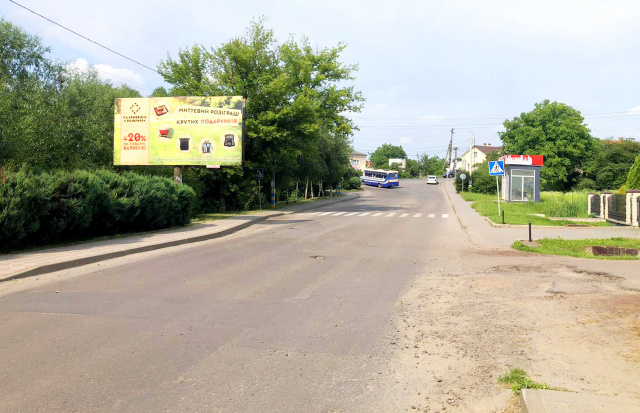 Щит 6x3,  м. Мостиська, вул. Полуботка, виїзд з центральної автостанції на кордон, на м. Львів, торгові центри, продуктовий базар, великий транзит, пішохідний перехід
